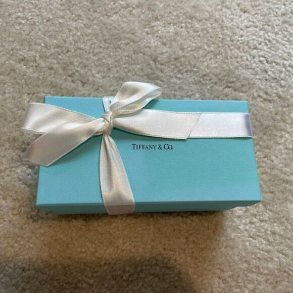 Tiffany & Co. Sunglasses Empty Box and Ribbon - Picture 3 of 4